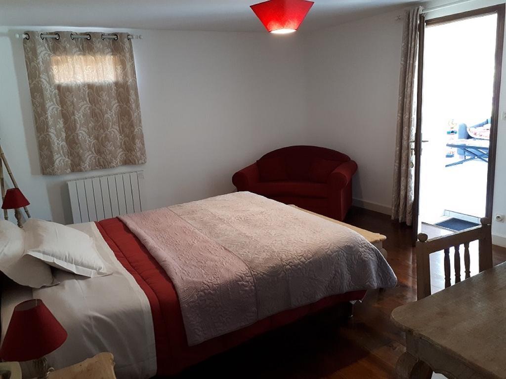 Nuit D'Un Jour Bed & Breakfast Montmerle Sur Saone Luaran gambar