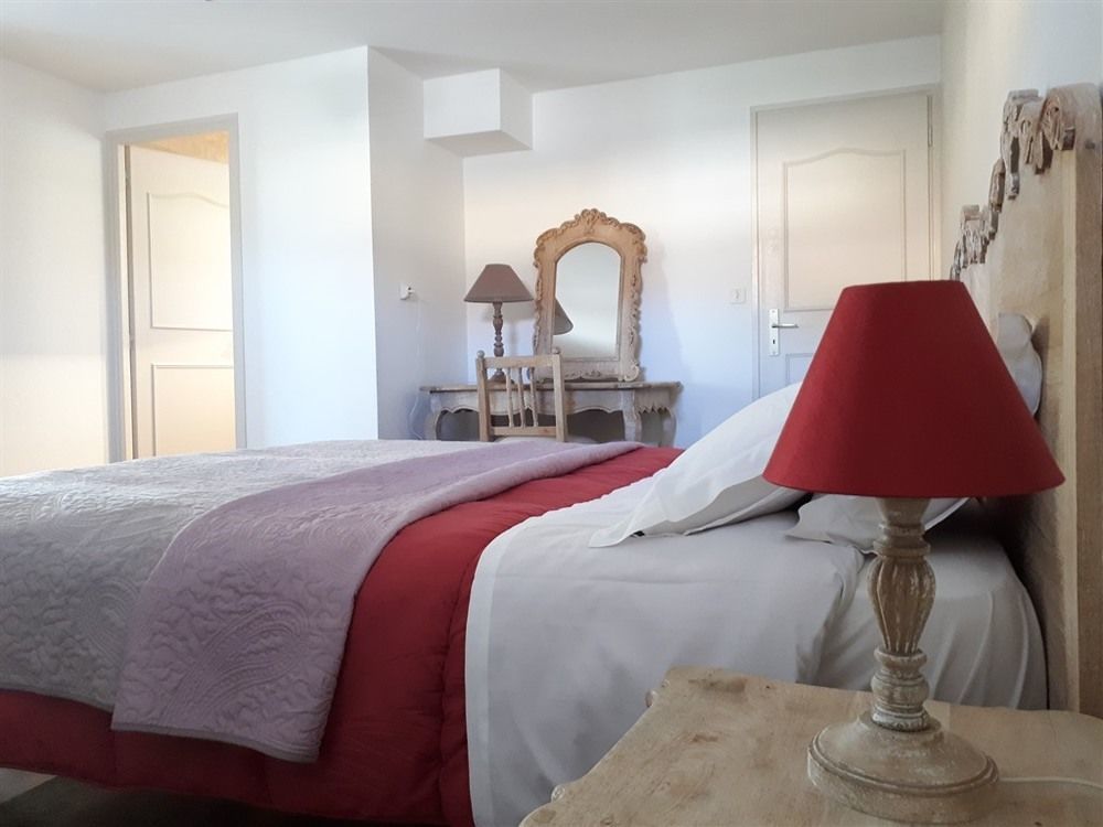 Nuit D'Un Jour Bed & Breakfast Montmerle Sur Saone Luaran gambar