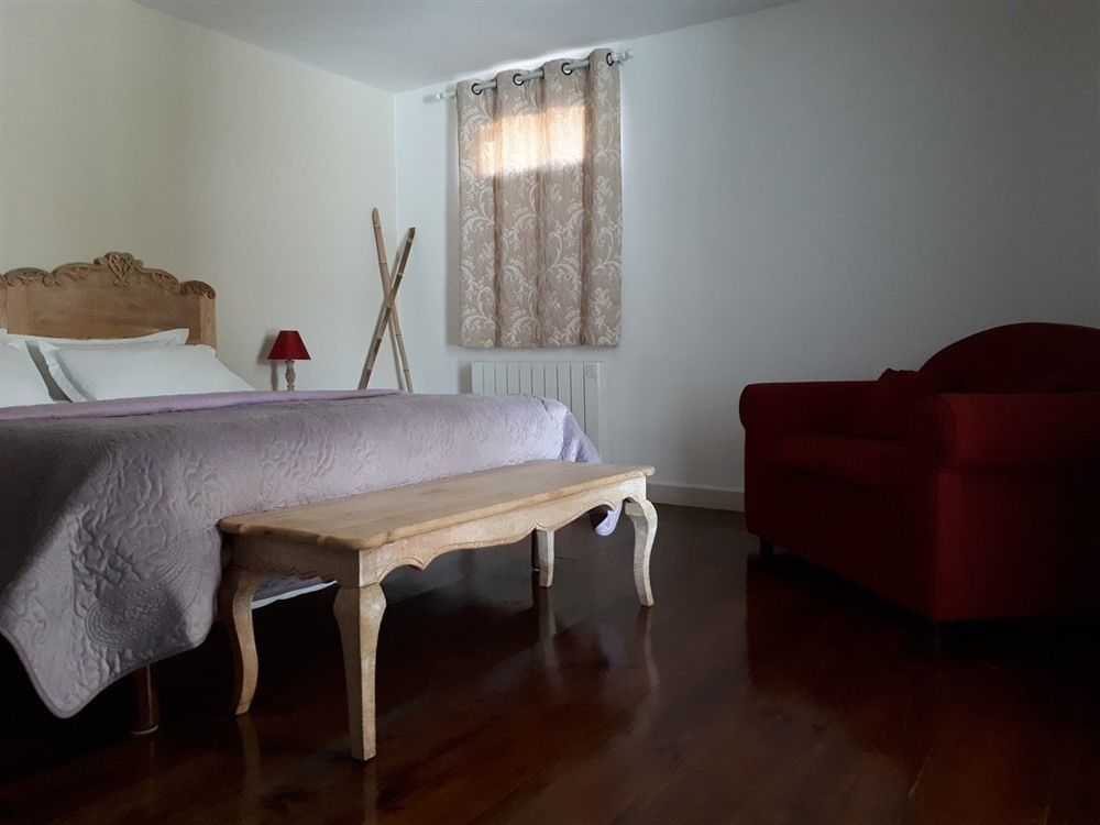 Nuit D'Un Jour Bed & Breakfast Montmerle Sur Saone Luaran gambar