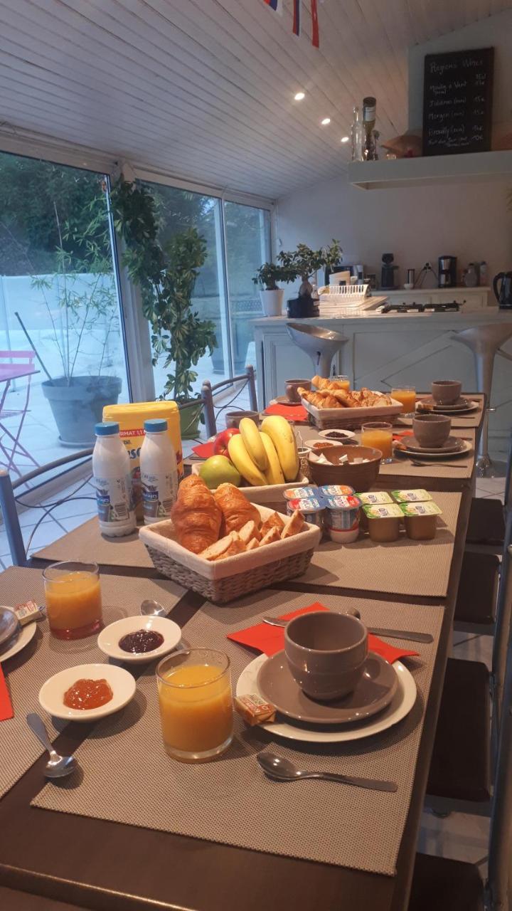 Nuit D'Un Jour Bed & Breakfast Montmerle Sur Saone Luaran gambar